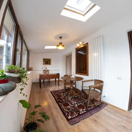 Theatre Rooftop With Patio Bucharest