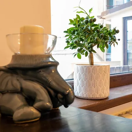 Apartamento Theatre Rooftop With Patio Bucarest