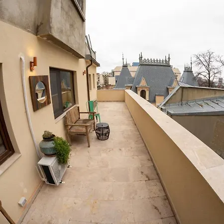Theatre Rooftop With Patio Apartamento Bucarest