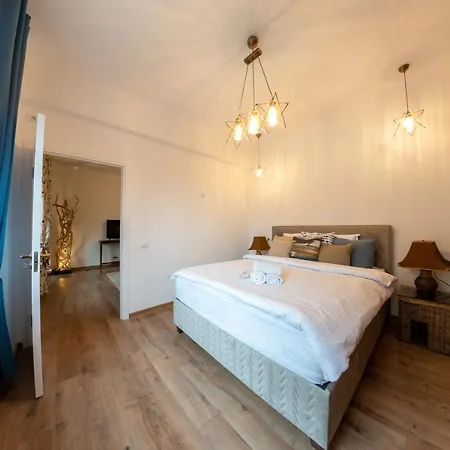 Appartamento Theatre Rooftop With Patio