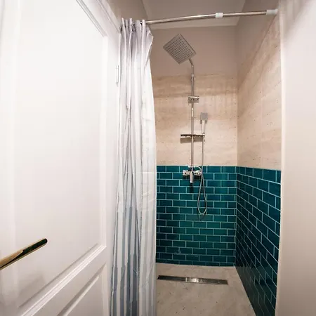 Theatre Rooftop With Patio Apartamento