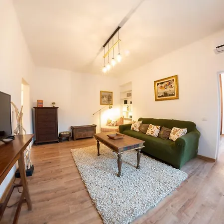 Theatre Rooftop With Patio Apartamento