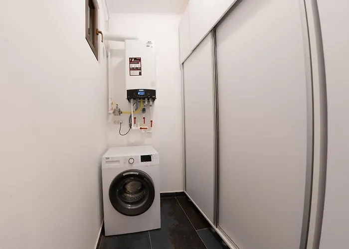 Apartament Theatre Rooftop With Patio *