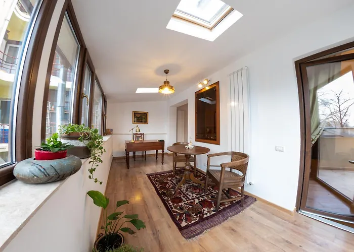 Theatre Rooftop With Patio Bucureşti