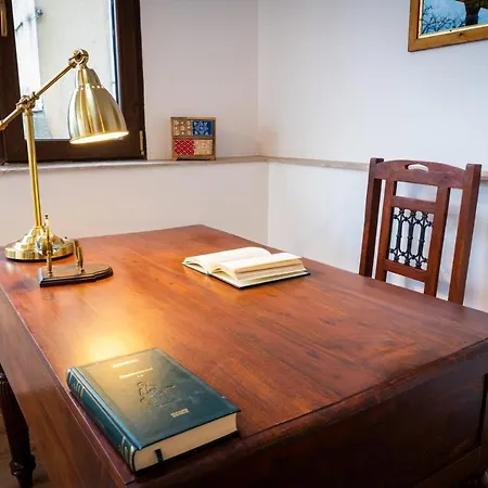 Theatre Rooftop With Patio